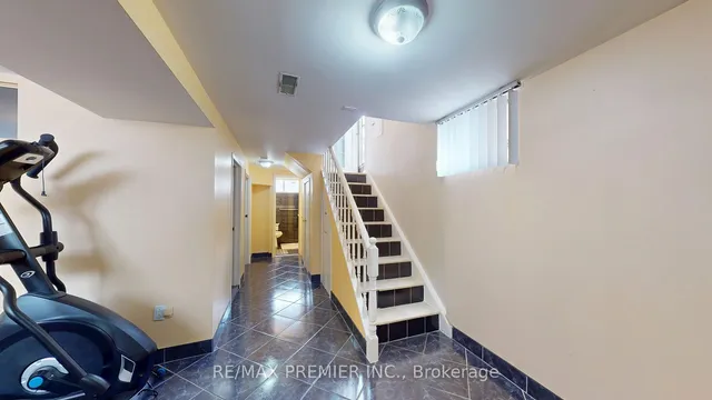 Additional image 14 of 32 Marlington Cres