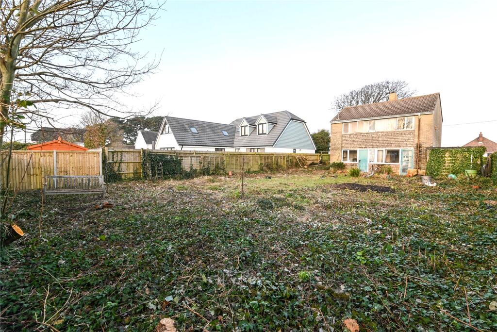 Additional image 6 of Carlton Avenue, Barton on Sea, New Milton, Hampshire, BH25