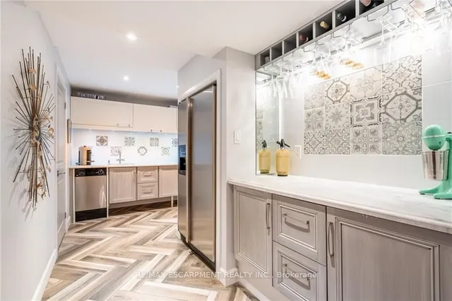 Additional image 23 of 4306 Lakeshore Rd