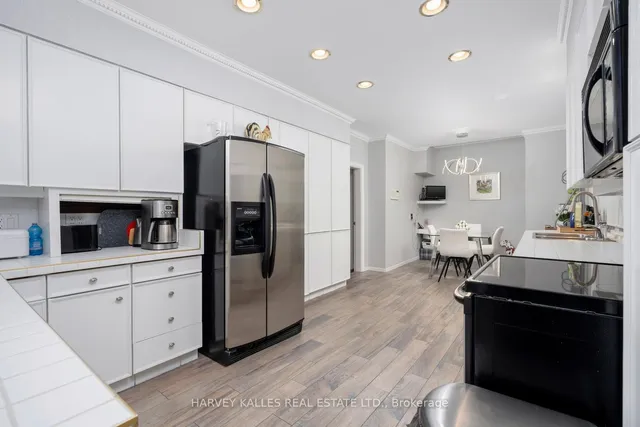 Additional image 15 of 17 Robinwood Ave