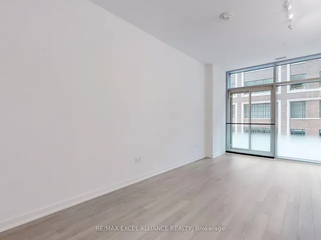 Additional image 6 of 357 King St Unit 204