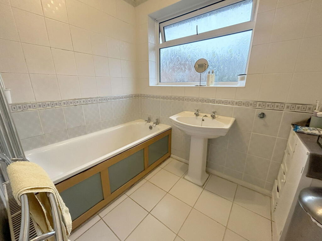 Additional image 12 of Pear Tree Crescent, Shirley