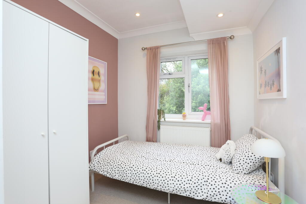 Additional image 15 of Hayes Wood Avenue, Bromley, BR2