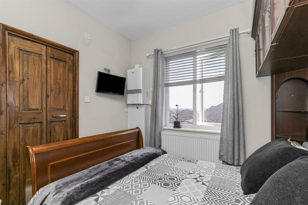 Additional image 21 of Soundwell Road, Kingswood