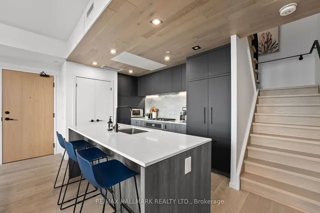 Additional image 5 of 45 Dovercourt Rd Unit 306