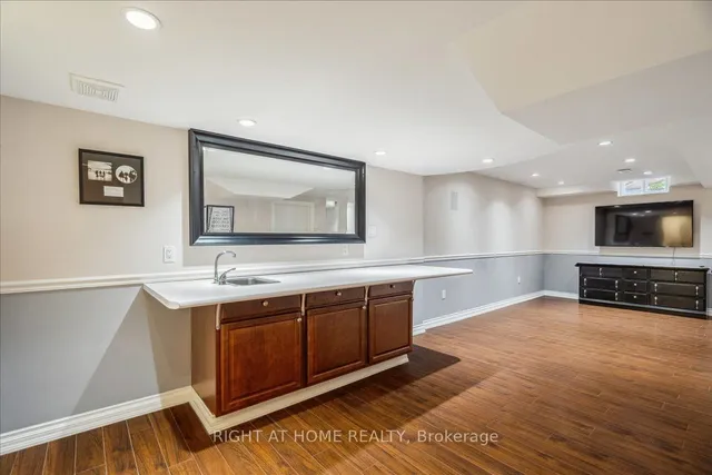 Additional image 22 of 22 Adele Crt