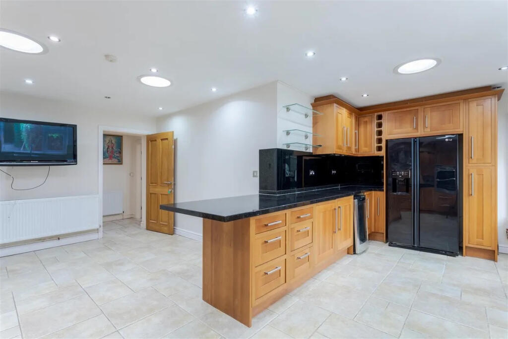 Additional image 4 of Antringham Gardens, Birmingham, B15