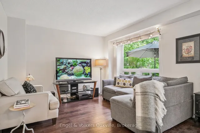 Additional image 5 of 1027 Elizabeth Pl