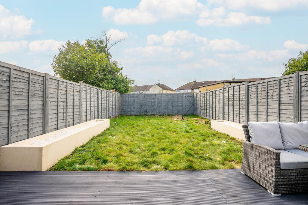 Additional image 17 of Peters Avenue, London Colney, St. Albans, Hertfordshire, AL2