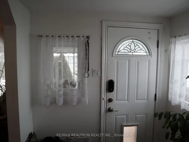 Additional image 8 of 153 Pitt Ave