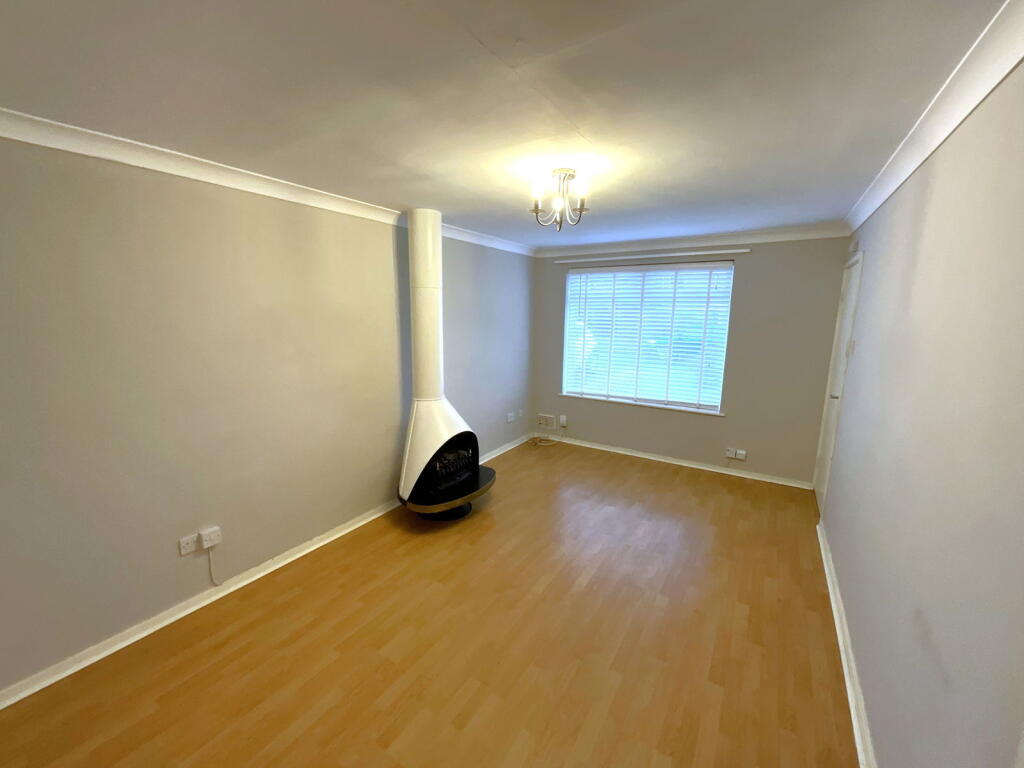 Additional image 3 of HALESOWEN, Chiltern Close