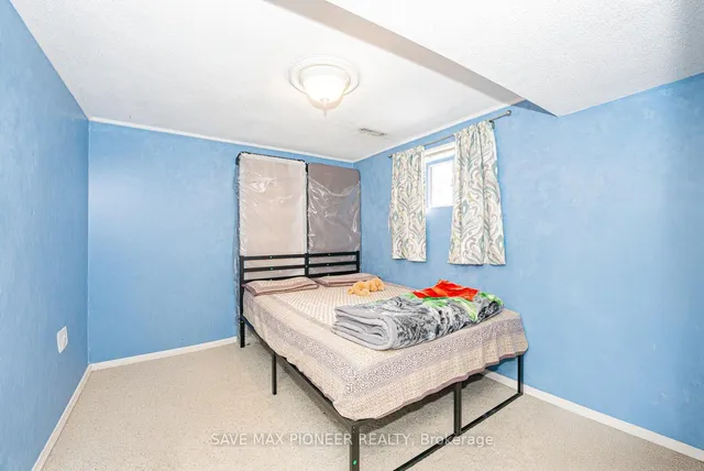 Additional image 19 of 122 Centre St