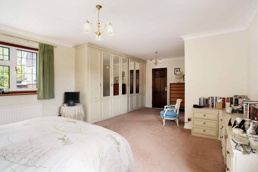 Additional image 11 of The Chowns, Harpenden, AL5