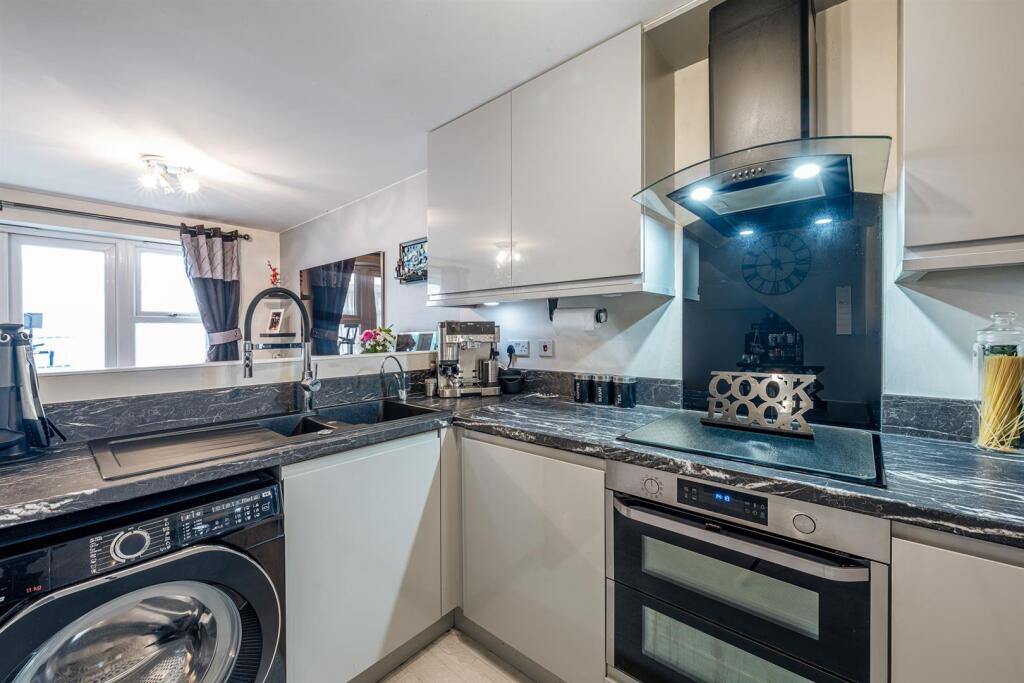 Additional image 26 of Sandwell Grove, Cradley Heath, B64 5DB