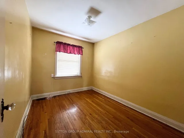 Additional image 11 of 77 Chamberlain Ave