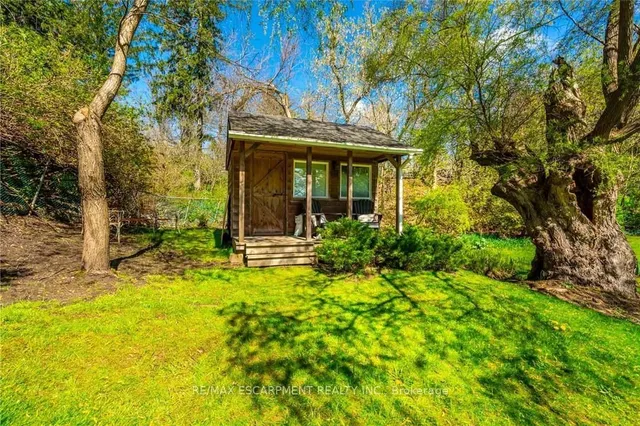 Additional image 34 of 607 Edgewater Cres