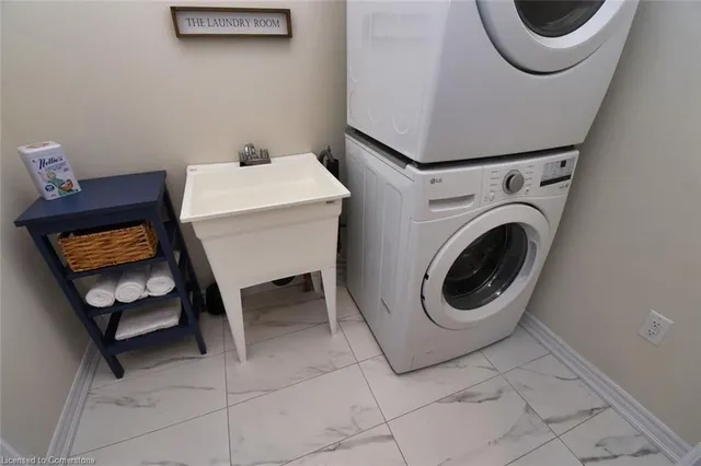 Additional image 42 of 1396 Almonte Dr