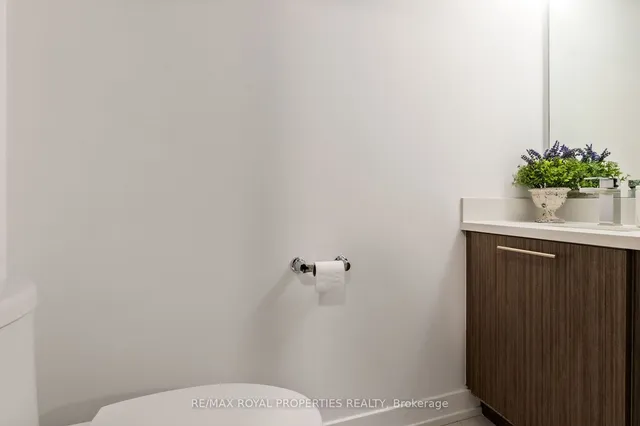 Additional image 27 of 264 Finch Ave Unit 11