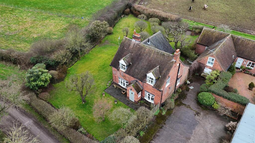 Additional image 3 of Bangley Lane, Hints, Tamworth