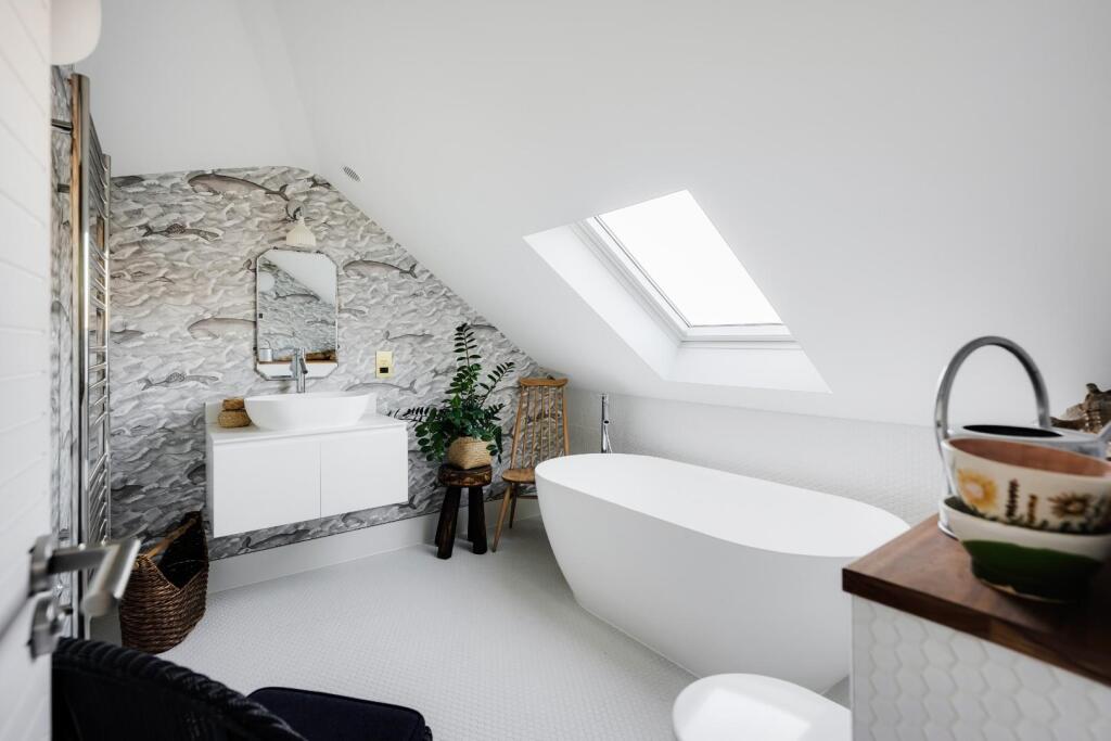 Additional image 31 of Great Brockeridge, Bristol