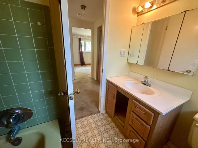 Additional image 29 of 10 Banda Sq