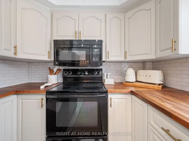 Additional image 21 of 1565 Carletta Dr