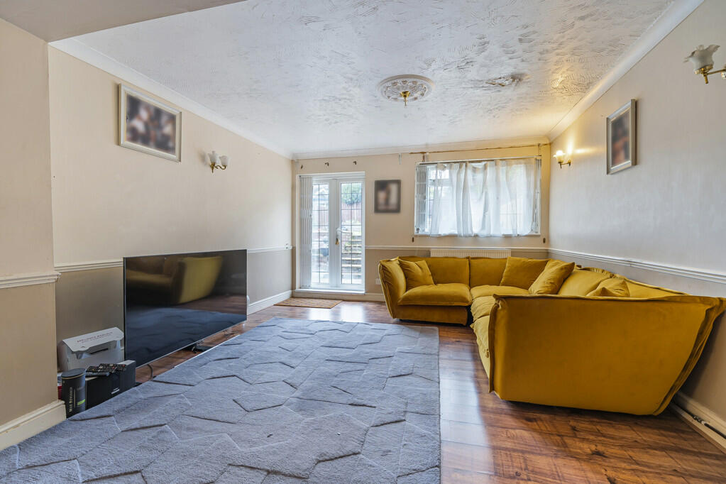 Additional image 4 of Wimborne Avenue, Chislehurst