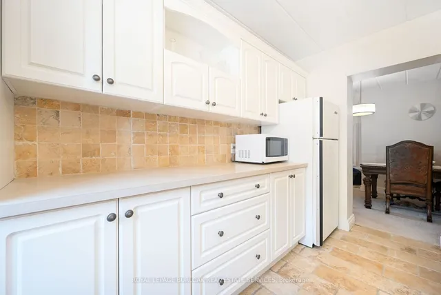 Additional image 19 of 2422 New St Unit 9