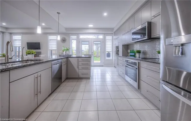 Additional image 20 of 38 Mistywood St