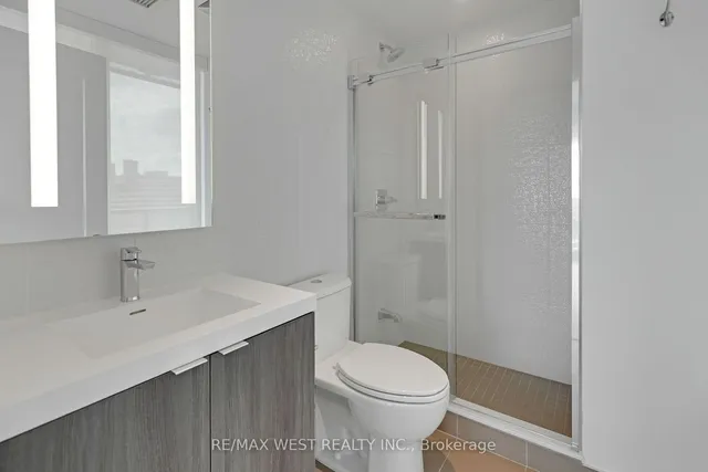 Additional image 16 of 575 Bloor St Unit 2102