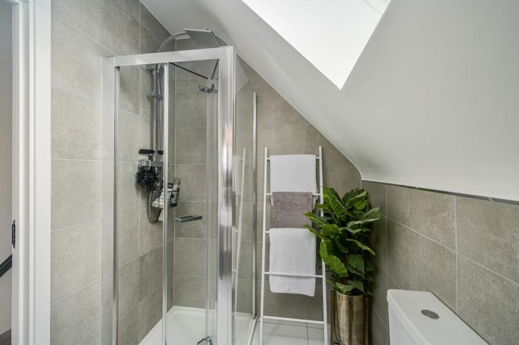 Additional image 22 of Winterfell Road, Drighlington