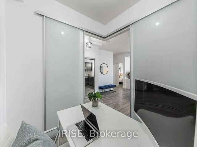 Additional image 15 of 30 Roehampton Ave Unit 610