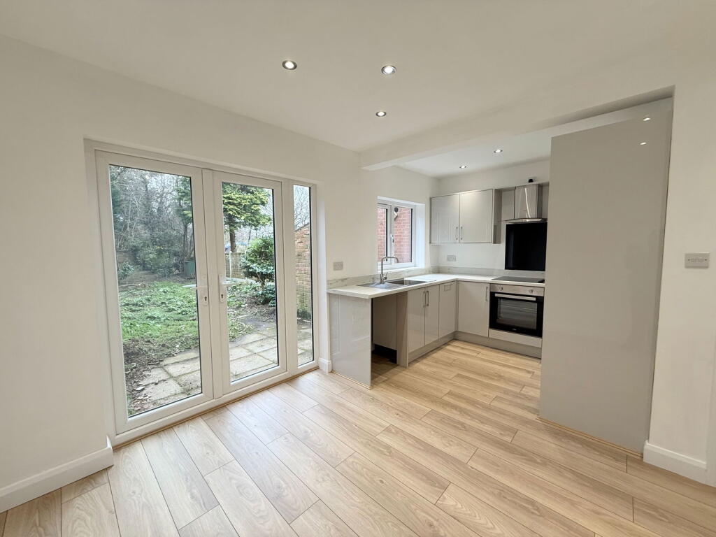 Additional image 21 of Clinton Road, Shirley