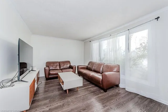 Additional image 16 of 96 Rossford Cres