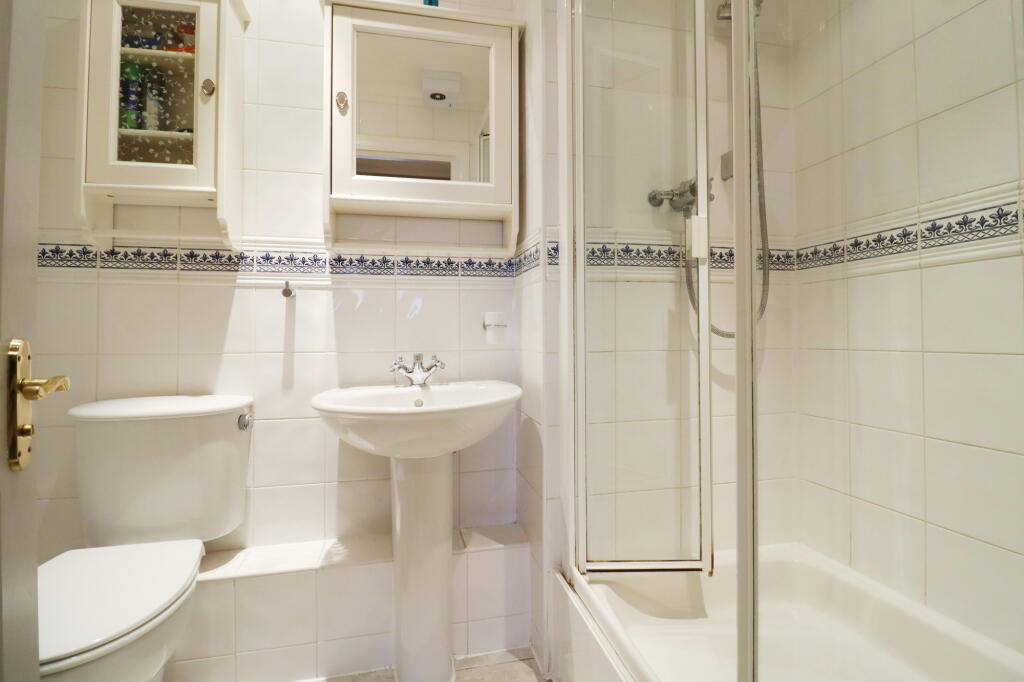 Additional image 10 of Copers Cope Road, Beckenham