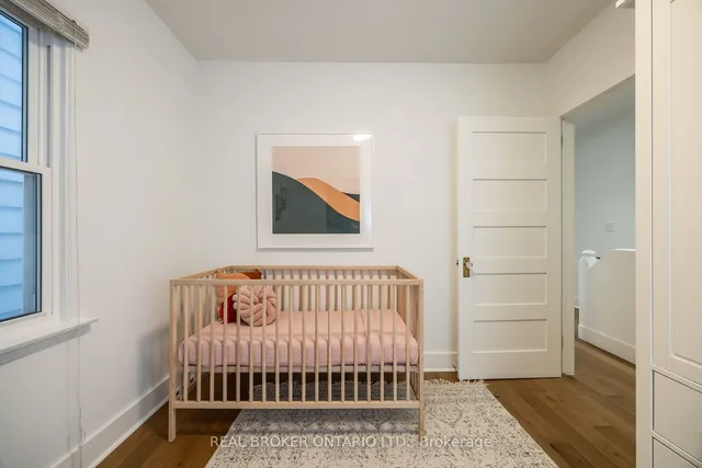 Additional image 16 of 6 Vancouver Ave