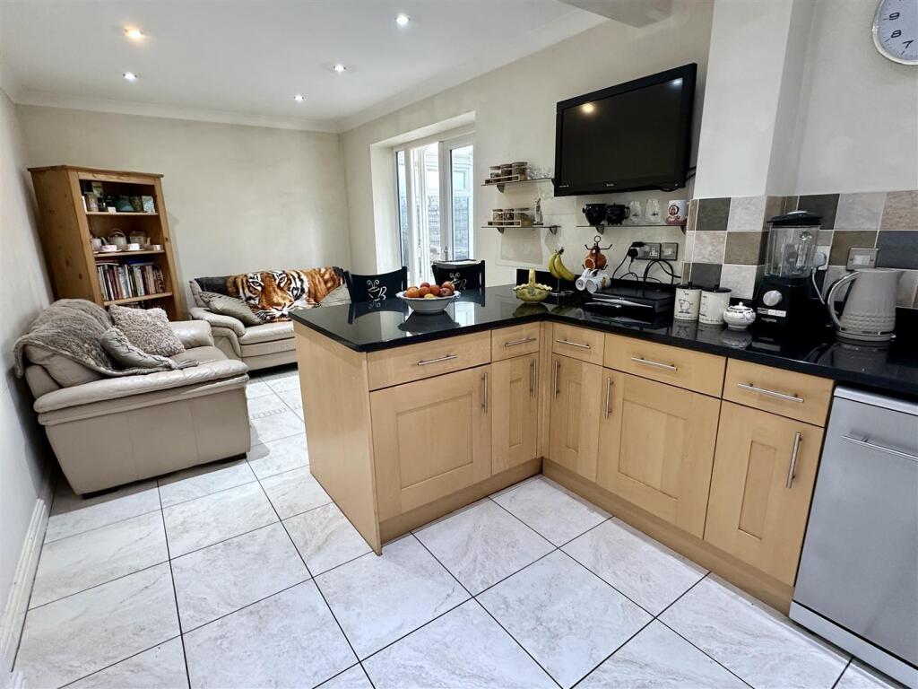 Additional image 8 of Johns Close, Studley