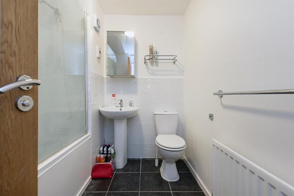 Additional image 7 of Clarendon Road, Harpenden