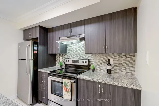 Additional image 11 of 2315 Sheppard Ave W Unit 43