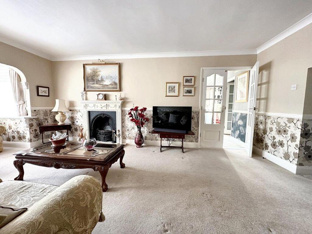 Additional image 21 of Bramber Avenue, Peacehaven, BN10 8HR