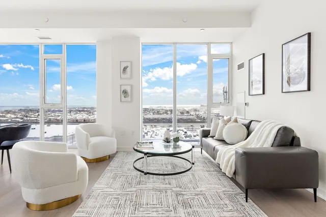 Additional image 7 of 859 The Queensway Unit 1101