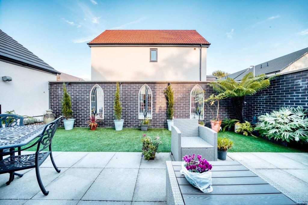 Additional image 11 of Executive four bedroom home on highly popular Court de Wyck development in Claverham