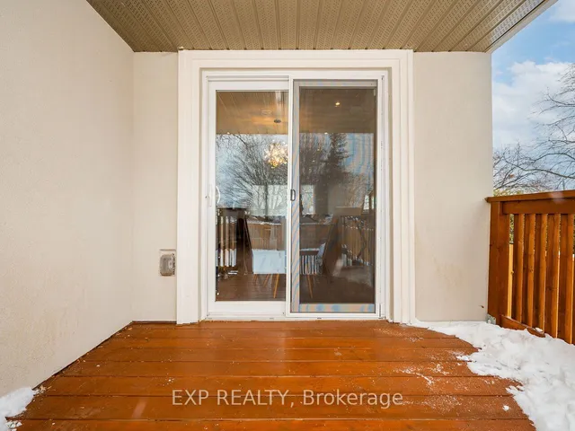 Additional image 33 of 3496 Caplan Cres