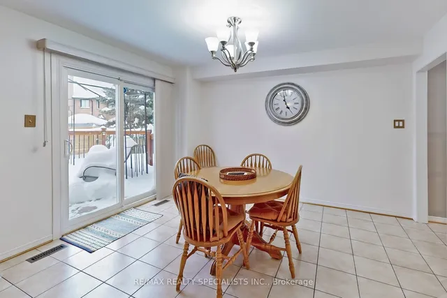 Additional image 13 of 8 Cochrane Ave