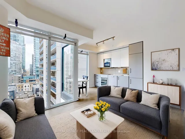 Additional image 10 of 17 Dundonald St Unit 910