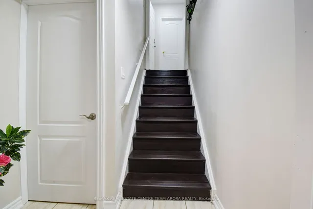 Additional image 31 of 749 Wettlaufer Terr