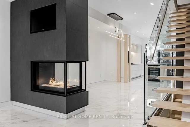 Additional image 6 of 677 Huron St