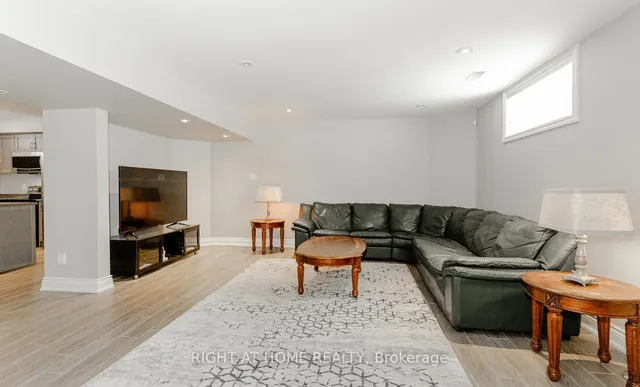 Additional image 37 of 129 Maple Leaf Dr