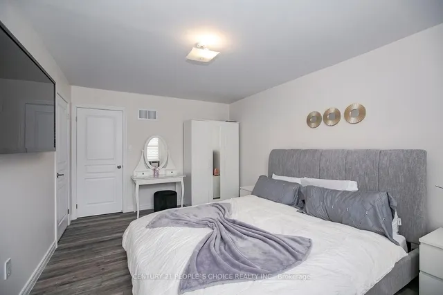 Additional image 29 of 47 Timbercove Rd