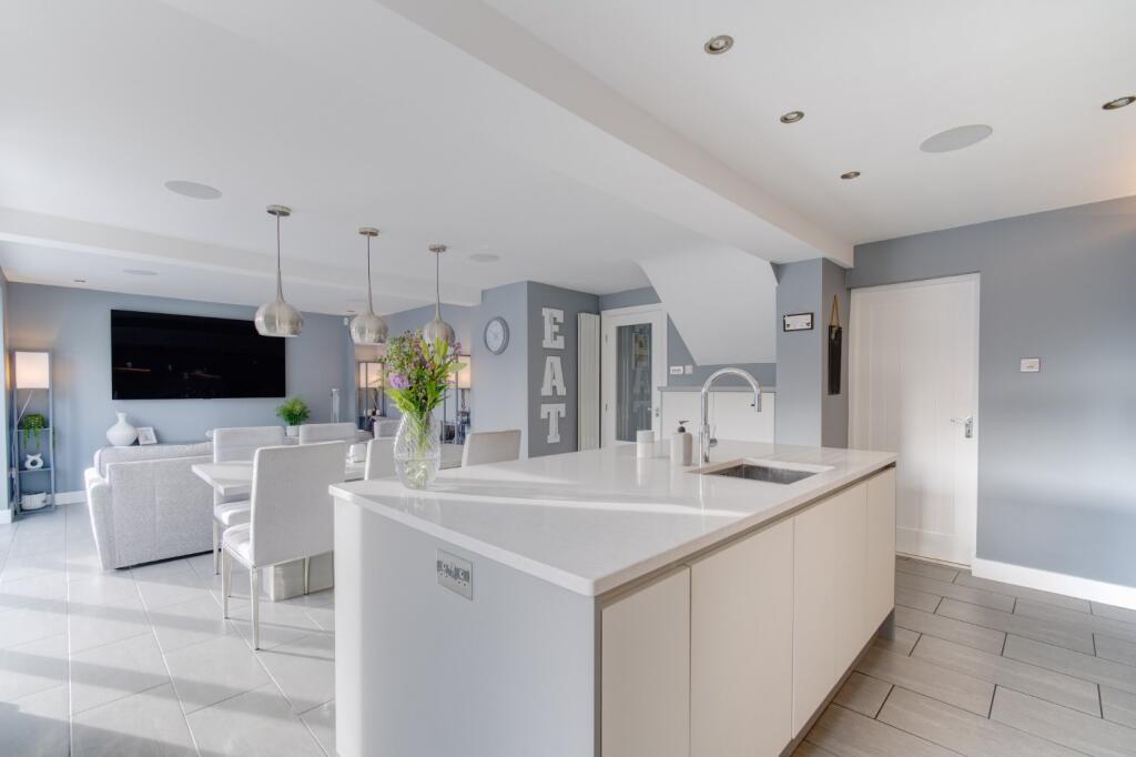 Additional image 4 of Charlesworth Avenue, Shirley, Solihull, West Midlands, B90